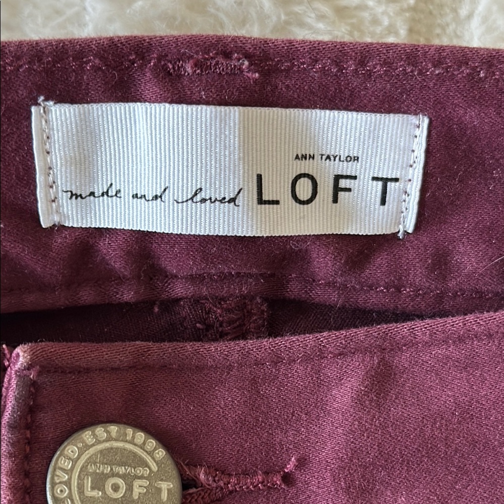 Loft Women's Super Skinny Fit Maroon Burgandy Jeans Size 8. - Picture 3 of 4